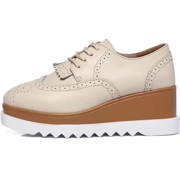 Saddle Shoes White and Beige Wedge Heels With Tassels Size 6 - Picture 7 of 7